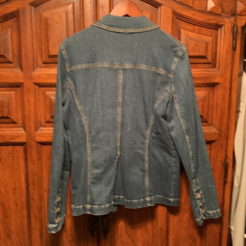Villager By Liz Claiborne Denim Jacket Size 8 Womens - Picture 2 of 8